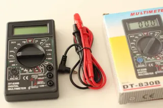 Multímetro Digital DT-830B