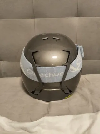 Gafas de esquí infantiles y casco de esqui