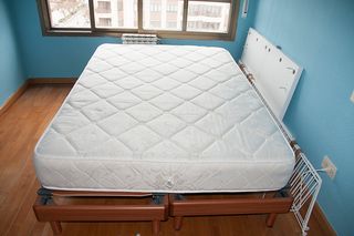 Colchón y somier Láminas de madera regulables