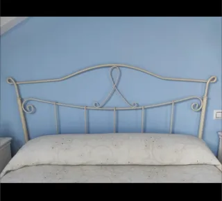 Cabecero de forja blanco roto