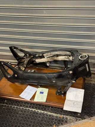 Chasis BMW F800R F 800 06-14 con papeles