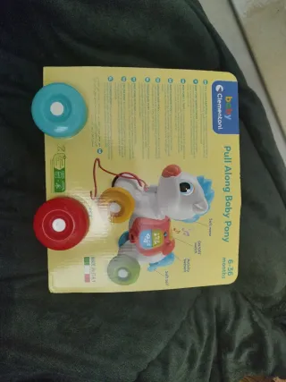 Pony de arrastre Clementoni para bebés