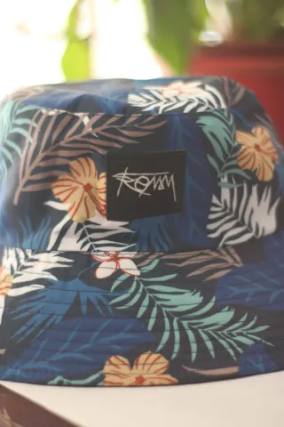 Sombrero reversible negro