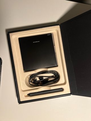 Tableta Gráfica Wacom Intuos Art + Lápiz