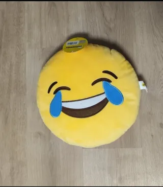 Cojín Emoji Riendo con Lágrimas