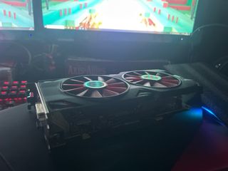 XFX RX 570 XXX 8GB Usada mantenimiento cada año
