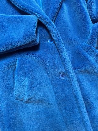 Cappotto lungo azzurro effetto pelliccia