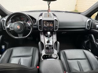 Porsche Cayenne 2012