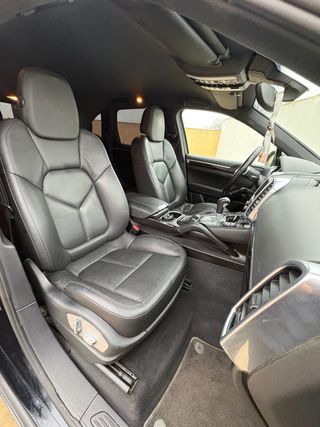 Porsche Cayenne 2012