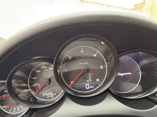 Porsche Cayenne 2012