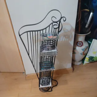 Porta CD's de metal negro