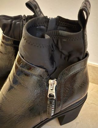 Botines negros charol tacón