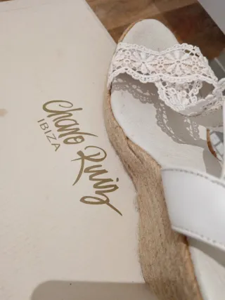 Cuñas Charo Ruiz puntilla blancas