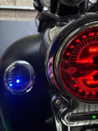 Indicatore livello benzina digitale Harley