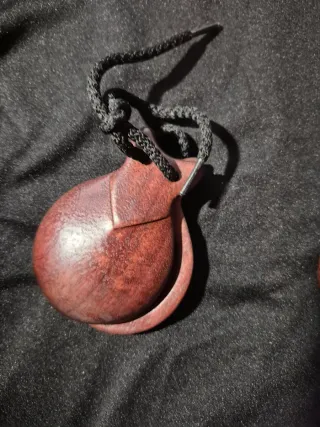 Falda flamenca y castañuelas niña