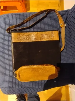 Bolso de mujer con diseño de llama