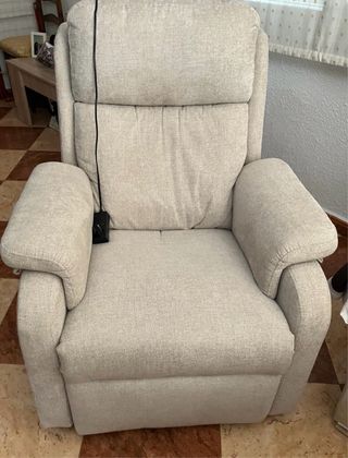 Sillón relax beige tela