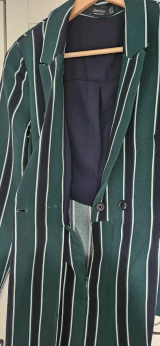 Mono verde a rayas Bershka