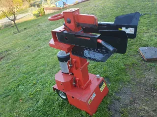 Máquina Astilladora de leña 8TN