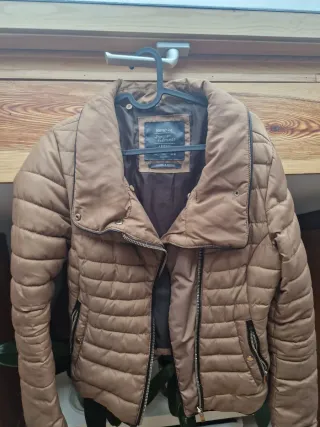 Cazadora Bershka Marrón Talla M