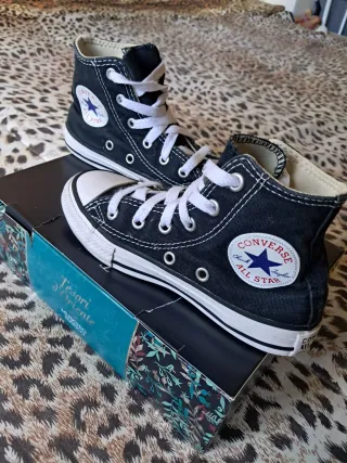 Scarpe Converse All Star nere alte