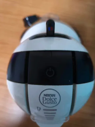 Cafetera Dolce Gusto DeLonghi Blanca.