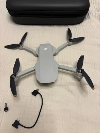 Drone DJI Mini 2 SE con mando