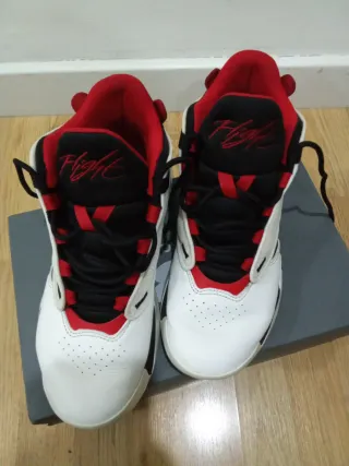 Zapatillas Jordan Flight Rojas y Blancas