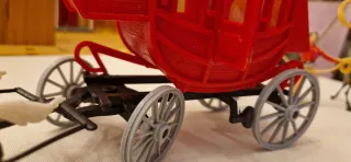 Diligencia Comansi y figuras vaqueros