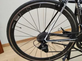 Cube HPC Litening SCR (CARBONO)