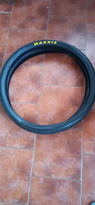 Cubiertas Maxxis Ikon Plegables