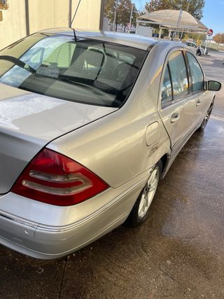 Mercedes-Benz Class C (203) 2004