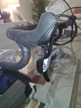 Manetas Sram Apex-frenos hidrulicos- cambio-bielas