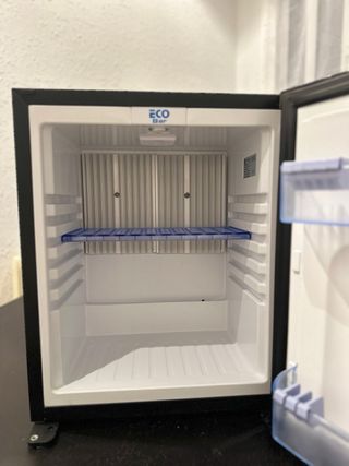 Mini Nevera EcoBar Negra