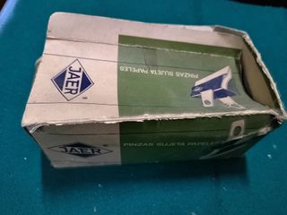 Lote Pinzas Sujeta Papeles JAER con caja