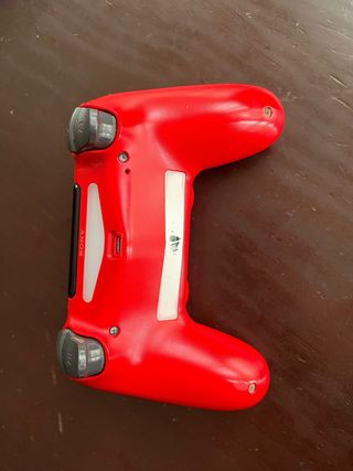 PS4 Slim + 2 Mandos + 4 Juegos