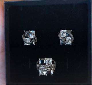 Conjunto Plata Anillo y Pendientes