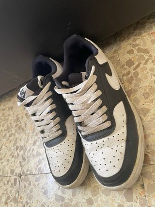 Zapatillas Nike Court Vision Negras y Blancas