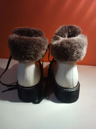 Botas militares con borreguito NUEVAS