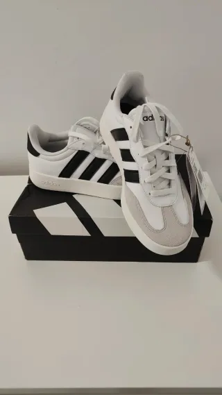 Adidas Barrera Blancas y Negras Talla 40