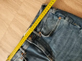 Pantalón vaquero Zara T40