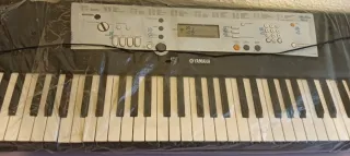 Teclado Yamaha Portátil
