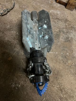 Boquilla de dragado con cadena