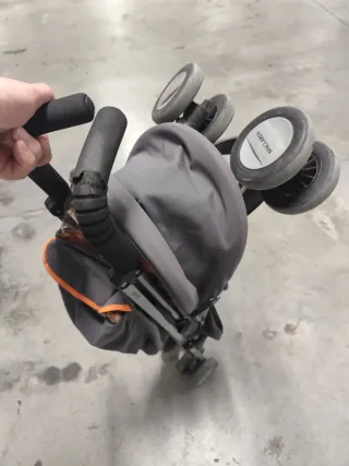 Silla de paseo McLaren ligera