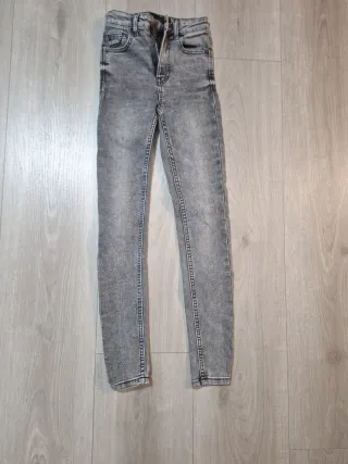 Pantalón vaquero mujer gris
