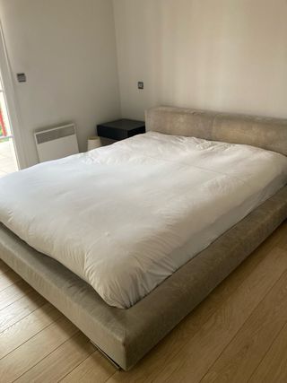 Cama matrimonio de Minotti