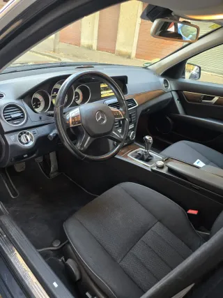 Mercedes-Benz Clase C 2011