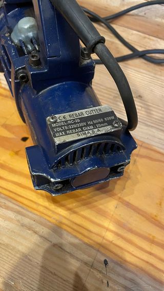 Cortadora de barras de acero