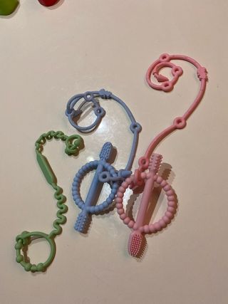Mordedor bebé y correa para juguetes