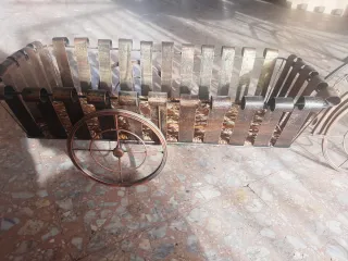 Macetero Bicicleta Metal Marrón y Dorado